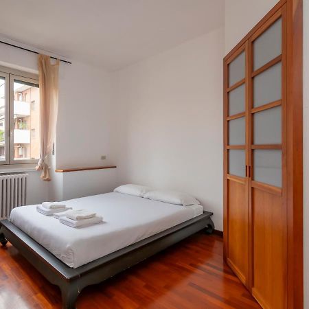 Ihost Flat - Sestini 11 Appartement Milaan Buitenkant foto