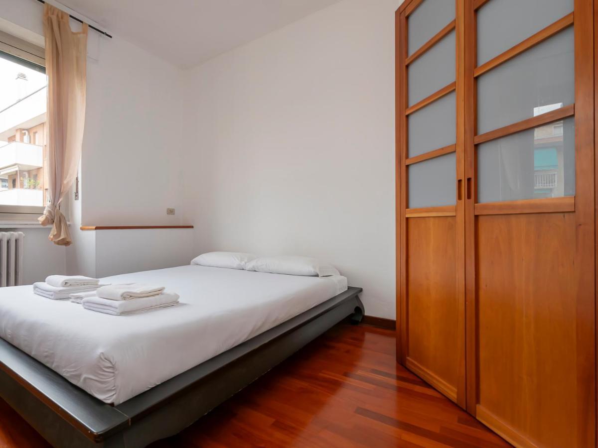 Ihost Flat - Sestini 11 Appartement Milaan Buitenkant foto